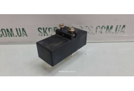 Реле Вентиляторів системи охолодження двигуна Skoda Octavia Tour 1J0919506Q VAG (1J0919506Q)