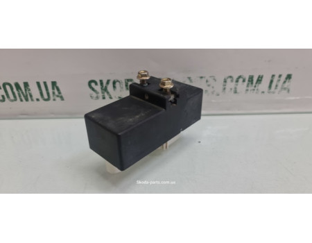 Реле Вентиляторів системи охолодження двигуна Skoda Octavia Tour 1J0919506Q VAG (1J0919506Q)