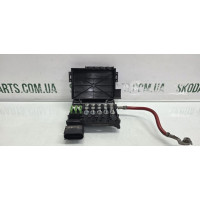 Блок запобіжників на АКБ Volkswagen Golf 4 VAG (1J0937550ABA)