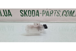 Плафон підсвітки бардачка Skoda Octavia A5 1J0947311 VAG (1J0947311)