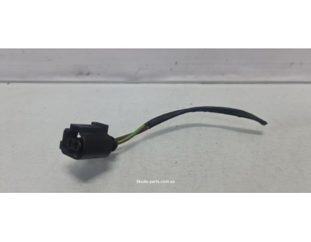 Фішка роз'єм електричний Skoda Octavia Tour 1J0973722A VAG (1J0973722A)