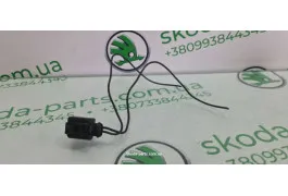 Фішка роз'єм генератора Skoda Octavia Tour 1J0973772 VAG (1J0973772)