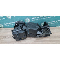 Корпус пічки салону під кліматконтроль Volkswagen Golf 4 1j1820003Ae VAG (1J1820003AE)