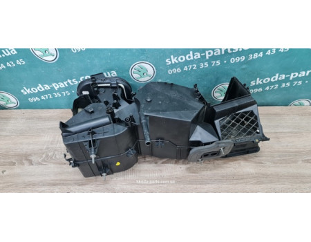 Корпус пічки салону під кліматконтроль Volkswagen Golf 4 1j1820003Ae VAG (1J1820003AE)