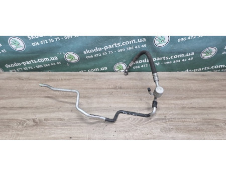 Трубка кондиціонера Skoda Octavia Tour 1.6 AVU Bfq 1j1820743AL VAG (1J1820743AL)