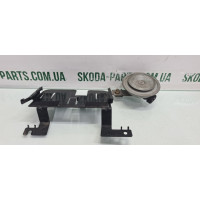 Сигнал з кронштейном Volkswagen Bora вживаний 1J1906217E VAG (1J1906217E)