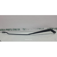 Двірник передній правий Skoda Octavia Tour 1J1955410A VAG (1J1955410A)