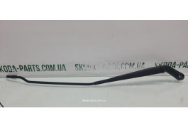 Двірник передній правий Skoda Octavia Tour 1J1955410A VAG (1J1955410A)