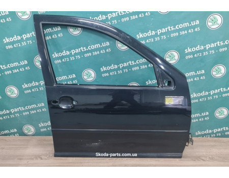 Дверка передня права чорна колір Z4Z4 Volkswagen Bora 1J4831056H вживана VAG (1J4831056H)