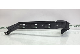 Направляюча Кронштейн бампера заднього лівий Volkswagen Bora VAG (1J5807393)