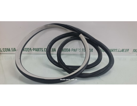 Ущільнювач дверей передній лівий сидан Volkswagen Bora 1J5867365F вживаний VAG (1J5867365F)