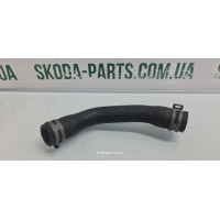 Патрубок системи охолодження двигуна 1.2tsi Skoda Octavia A5 1K0121063S VAG (1K0121063S)