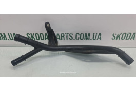 Трубка системи охолодження двигуна 1.4tsi Skoda Octavia A5 1K0121070CD вживана VAG (1K0121070CD)