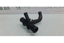 Фланець трійник системи охолодження двигуна 1.2tsi Skoda Octavia A5 1K0121087P VAG (1K0121087P)