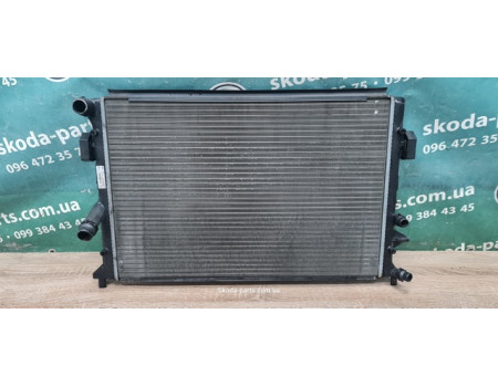 Радіатор системи охолодження двигуна 1.2tsi Skoda Octavia A5 1K0121251CL VAG (1K0121251CL)