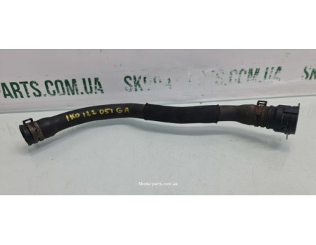 Патрубок системи охолодження двигуна 1.2tsi Skoda Octavia A5 1K0122051GA VAG (1K0122051GA)
