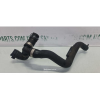 Патрубок системи охолодження масляного радіатора 2.0tdi Skoda Superb 2 VAG (1K0122058P)