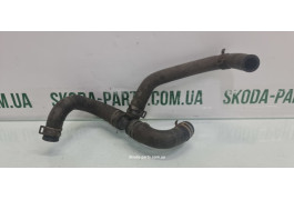 Патрубок системи охолодження двигуна 1.4tsi Skoda Octavia A5 1K0122063K VAG (1K0122063K)