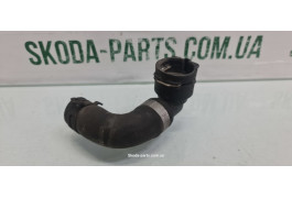 Патрубок системи охолодження двигуна Skoda Octavia A5 1K0122073GH VAG (1K0122073GH)