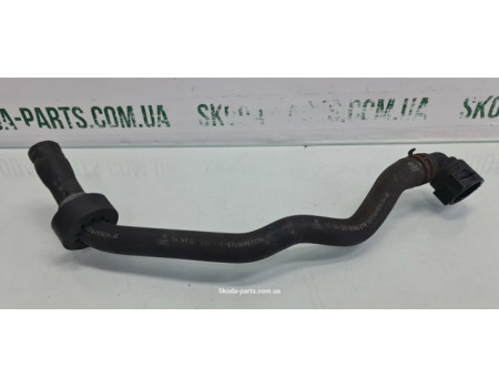 Патрубок системи охолодження двигуна 1.2tsi Skoda Octavia A5 1K0122101HL VAG (1K0122101HL)