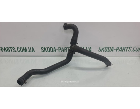 Патрубок системи охолодження двигуна 1.4tsi Skoda Octavia A5 1K0122109CD VAG (1K0122109CD)