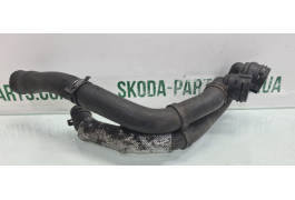Патрубок водяного охолодження Skoda Octavia A5 1.9tdi 1K0122157HP вживаний VAG (1K0122157HP)