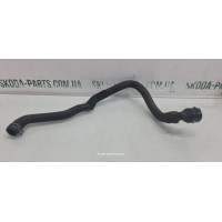 Патрубок системи охолодження Skoda Octavia A5 1K0122157JH VAG (1K0122157JH)