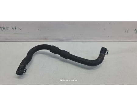 Патрубок системи охолодження двигуна 2.0tdi Skoda Superb 2 1K0122447HC VAG (1K0122447HC)