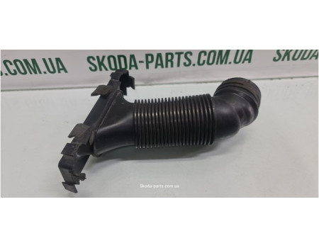 Повітрязабірник 1.4 FSI Skoda Octavia A5 1K0129609B VAG (1K0129609B)