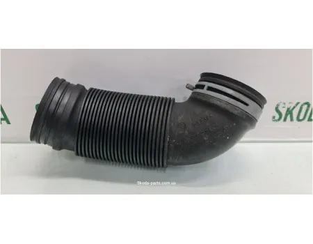 Патрубок повітряного фільтра Skoda Octavia A5 1K0129684B VAG (1K0129684B)