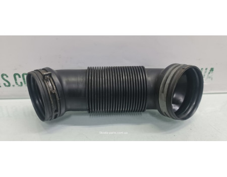 Патрубок повітряного фільтра Skoda Octavia A5 1K0129684L VAG (1K0129684L)