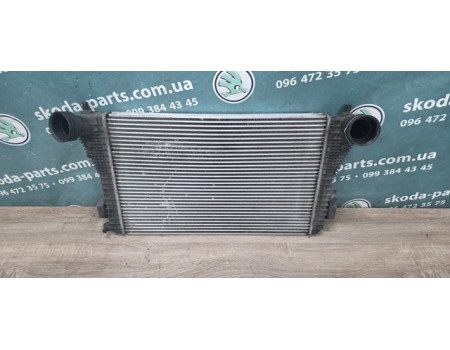 Радіатор интеркуллера Skoda Octavia A5 1.9Tdi VAG (1K0145803)