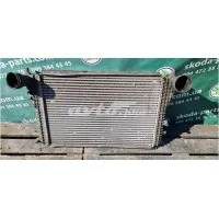 VAG радиатор интеркуллера VAG (1K0145803T)