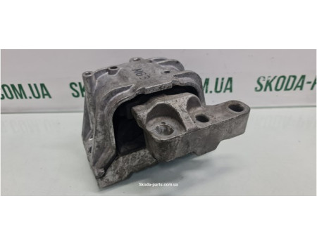 Подушка двигуна права 1.9tdi Volkswagen Passat B6 1K0199262M вживана VAG (1K0199262M)