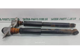 Амортизатори задні ліфтбек 1.4tsi Skoda Octavia A5 1K0513029EN вживані VAG (1K0513029EN)