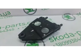 Кронштейн кріплення блоку АБС ABS Skoda Superb 2 1K0614235D VAG (1K0614235D)
