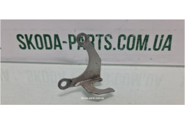 Кронштейн кріплення трубки щеплення Skoda Octavia A5 1K0721487C вживаний VAG (1K0721487C)