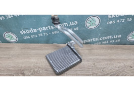 Радіатор пічки Skoda Octavia a5 1.4 TSI VAG (1K0819033)
