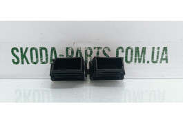 Заглушка повітряного каналу пічки Skoda Octavia A5 VAG (1K0819663)
