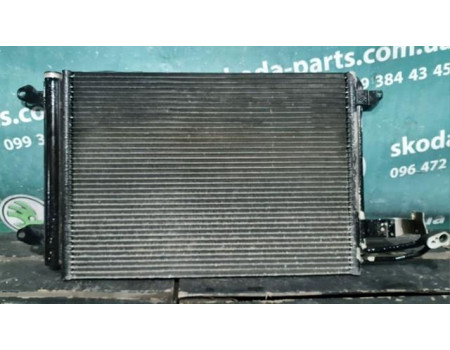 Радиатор кондиционера VAG (1K0820411AD)