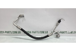 Шланг трубка кондиціонера від компресора до радіатора Skoda Octavia A5 1.6 tdi 1K0820721CA VAG (1K0820721CA)