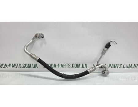 Шланг трубка кондиціонера від компресора до радіатора Skoda Octavia A5 1.6 tdi 1K0820721CA VAG (1K0820721CA)