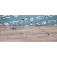 Трубка Шланг кондиціонера від радіатора до випарника Skoda Octavia A5 1.6 бензин VAG (1K0820741BA)