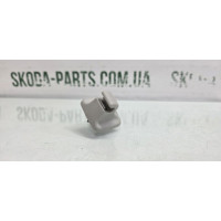 Фіксатор сонцезахисного козирка Volkswagen Passat B6 VAG (1K0857561BB)