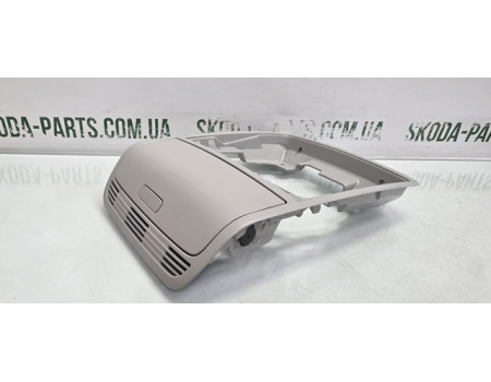 Окулярник в стелю Volkswagen Passat b6 VAG (1K0868837AB)