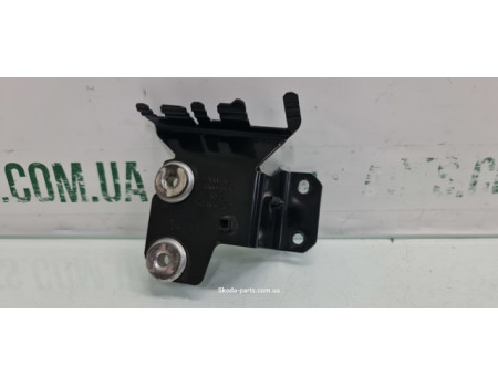 Кронштейн кріплення вакууму 1.2tsi Skoda Octavia A5 1K0906287J VAG (1K0906287J)