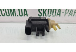 Клапан надуву турбіни Skoda Octavia A5 1K0906627B VAG (1K0906627B)