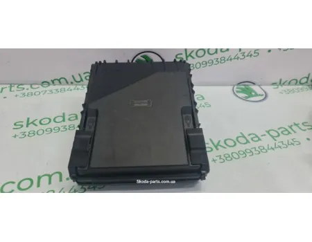 Крышка блока предохранителей VAG (1K0937132F)