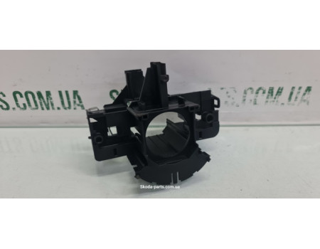 Кронштейн кріплення підкермового перемикача Skoda Octavia A5 1K0953503CP VAG (1K0953503CP)