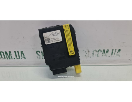 Блок управління підкермовими перемикачами Skoda Octavia A5 1K0953549A VAG (1K0953549A)